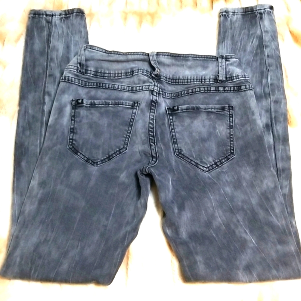 💟 LOVESICK Stonewash, Black Marble Color skinny jeans sz 5